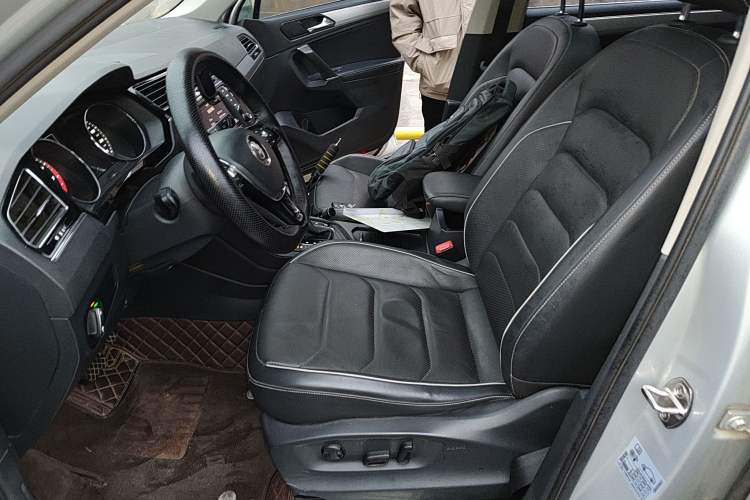 Used Volkswagen Tiguan L 2017 330TSI Automatic Two-Wheel Drive Flagship Edition
