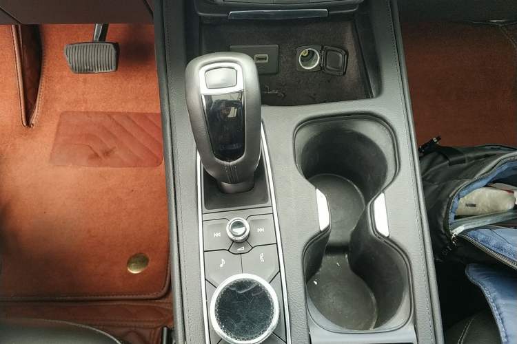 Used Cadillac XT4 2018 28T Two-Wheel Drive Tech Version