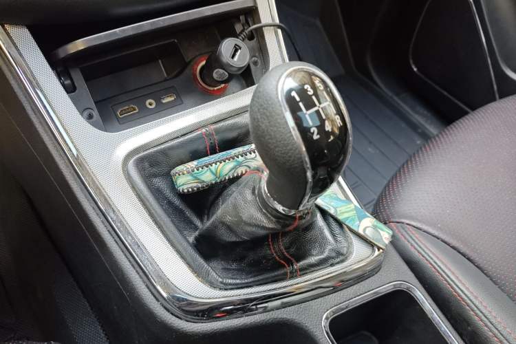 Used Baojun 560 2015 1.8L manual luxury version