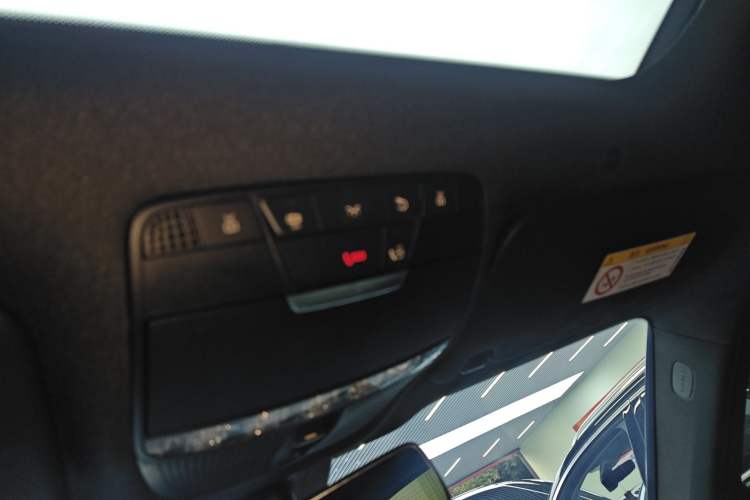 Used Mercedes-Benz GLC 2022 Facelift GLC 260 L 4MATIC Luxury Edition
