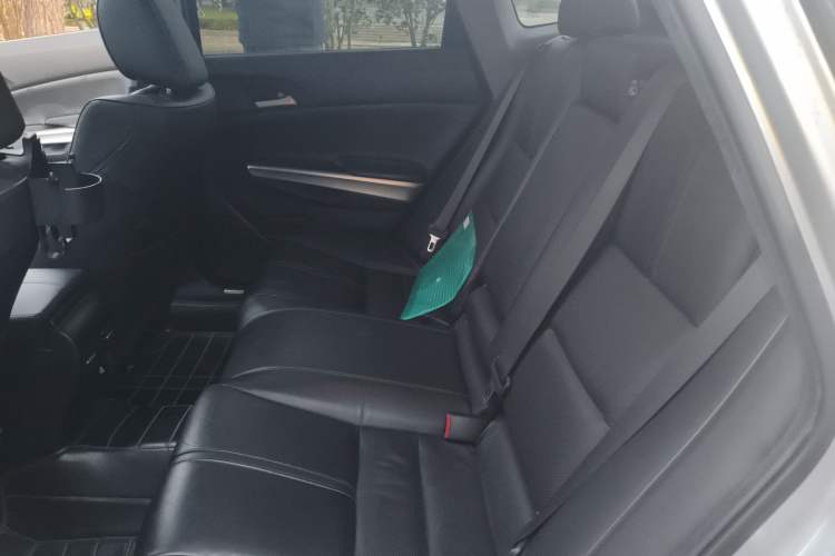 Used Honda Crosstour 2012 2.4L Luxury Edition Left Rear Seat