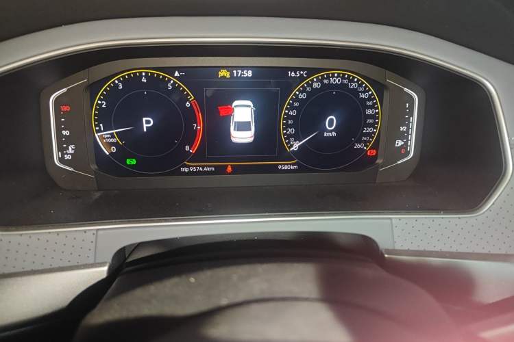 Used Volkswagen Lavida 2024 1.5L Automatic 5 Million Edition Odometer Close Up