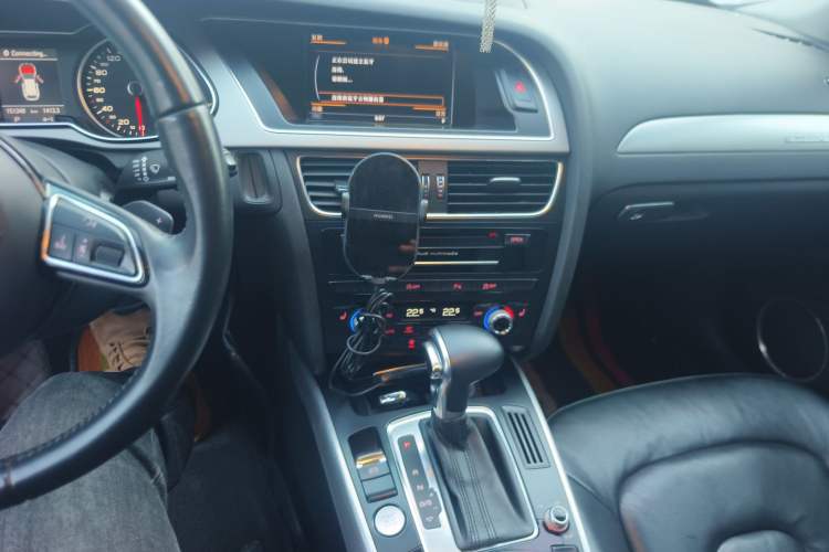 Used Audi A4 2013 40 TFSI allroad quattro Luxury Model