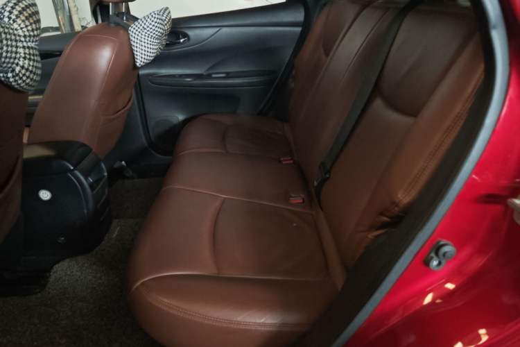 Used Nissan Tiida 2016 1.6L CVT Cool Dynamic Edition
