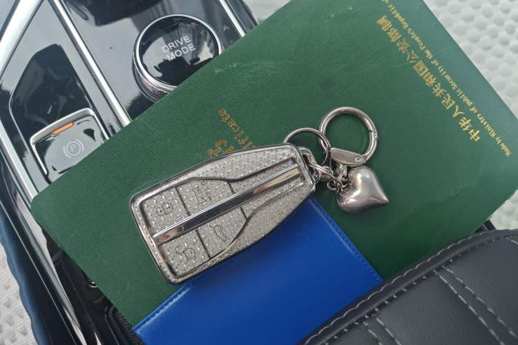 Used Hongqi HS5 2022 Revised Version 2.0T Smart Connect Flagship Edition