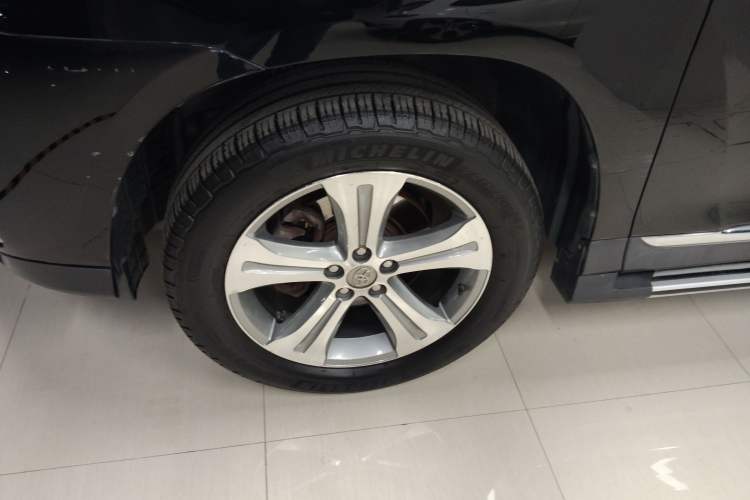 Used Toyota Highlander 2012 2.7L 2WD 5-Seater Elite Edition
