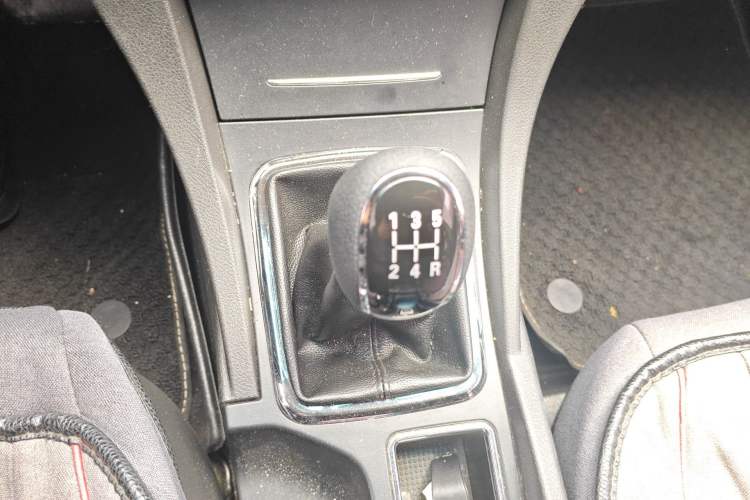 Used Geely Auto Emgrand 2017 Sedan Million Edition 1.5L Manual - Upward Version
