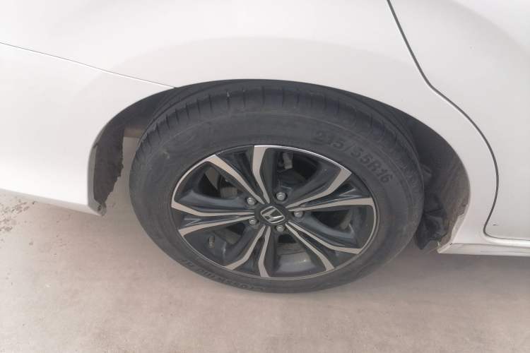 Used Honda Envix 2022 180TURBO CVT Comfort Version Right Rear Wheel Hub