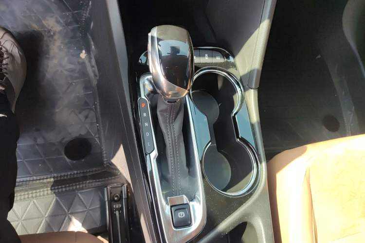 Used Buick Encore PLUS 2023 Smart Fun Edition
