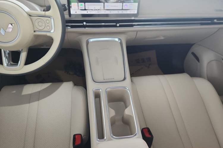 Used Wuling Bingo S 2025 Model 325km Deluxe Edition