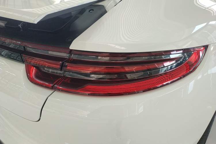 Used Porsche Panamera 2017 Panamera 3.0T Right Rear Taillight