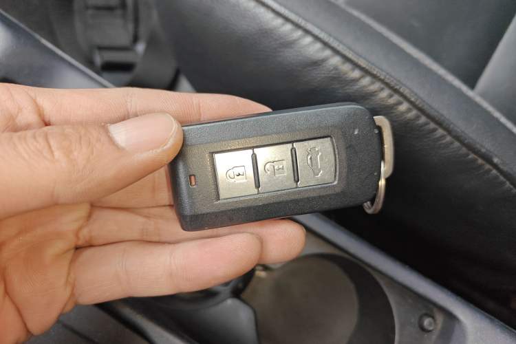 Used Mitsubishi Lancer EX 2015 1.8L CVT ZhiShang Edition China V Standard
