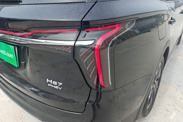 Used Hongqi HS7 PHEV 2024 2.0T PHEV Four-Wheel-Drive Flagship Edition 6 Seats
