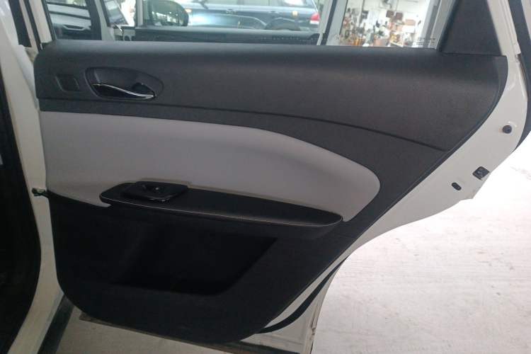 Used Venucia VX6 2023 520 Pro
