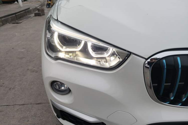 Used BMW X1 New Energy 2018 xDrive25Le Luxury Model Right Front Headlight