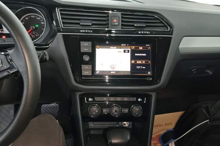 Used Volkswagen Tiguan L 2018 Revised Version 330TSI Automatic Two-Wheel Drive Comfort Edition
