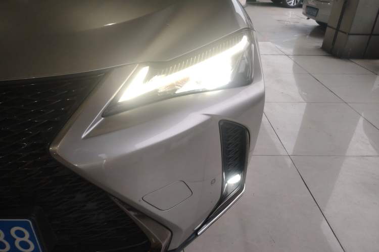 Used Lexus UX 2019 260h F SPORT Version China VI Standard
