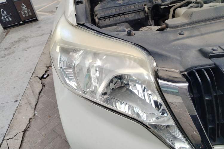 Used Toyota Prado 2016 2.7L Automatic Standard Edition Right Front Headlight