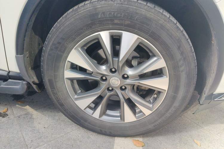 Used Nissan Murano 2019 2.5L XL Two-Wheel Drive Smart Connect Luxury Edition China VI Standard