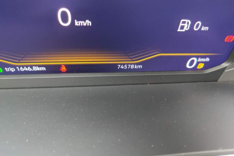 Used Volkswagen Passat 2024 380TSI Dragon Edition Odometer Close Up