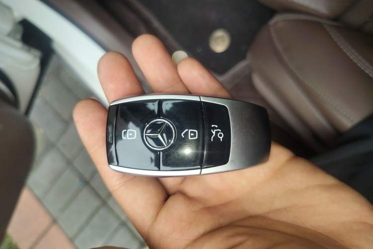 Used Mercedes-Benz E-Class 2016 E 200 L