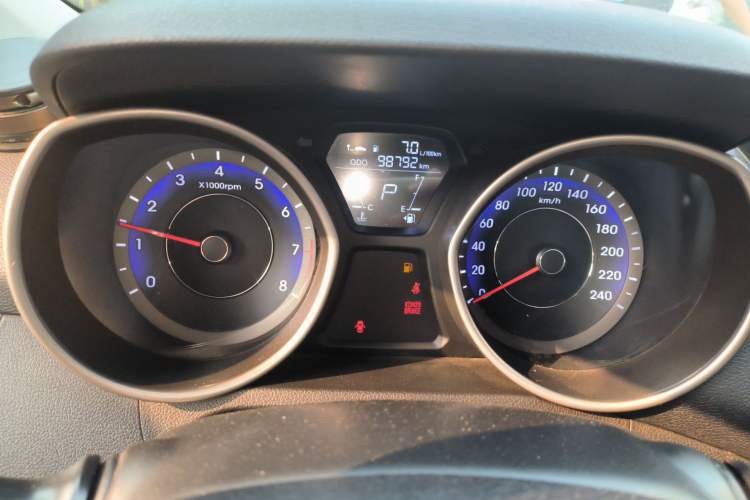 Used Hyundai Elantra (5th Generation / Langdong) 2012 1.6L Automatic Fashion Edition Instrument Cluster
