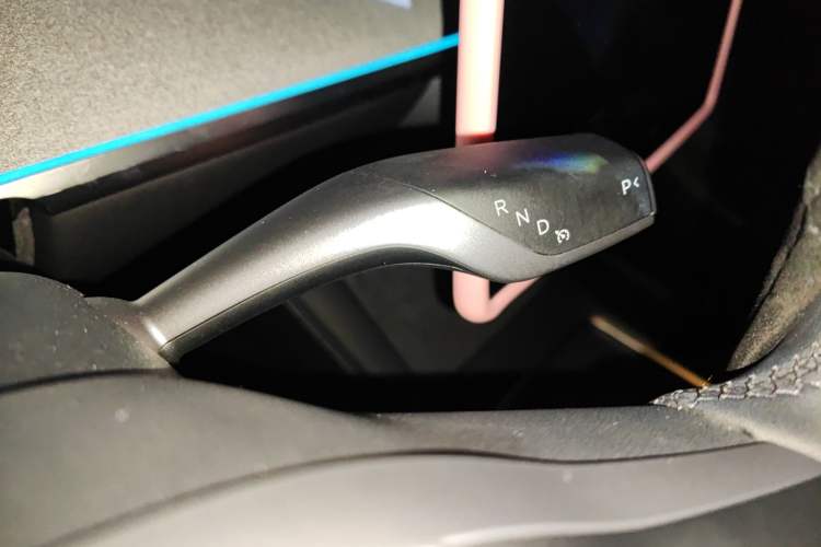 Used Tesla Model Y 2024 Rear-Wheel-Drive Version Gear Lever