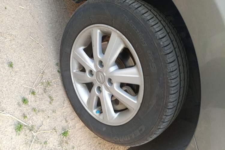 Used Nissan Sylphy 2019 Classic 1.6XE+ CVT SmartConnect Leading Edition Right Front Wheel Hub