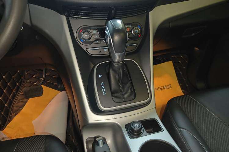 Used Ford Kuga 2015 1.5L GTDi Two-Wheel Drive Fashion Edition
