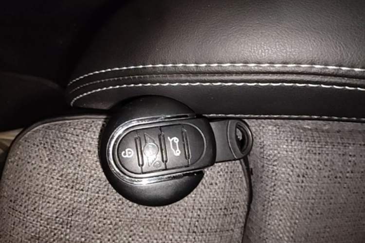 Used MINI 2019 1.5T COOPER Classic Edition
