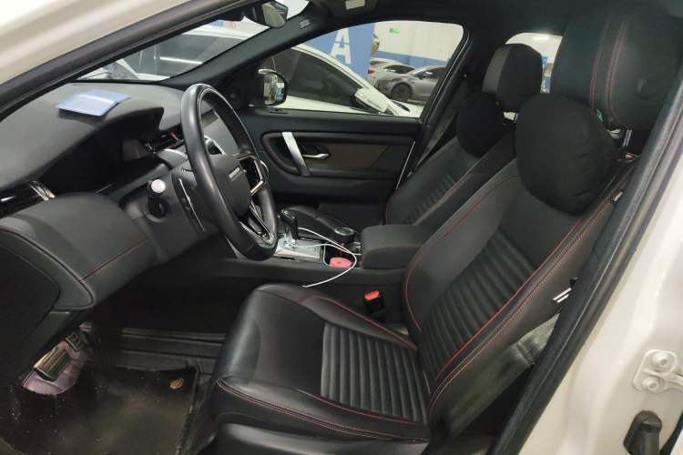 Used Land Rover Discovery Sport New Energy 2022 P300e Performance Tech Edition Left Front Seat