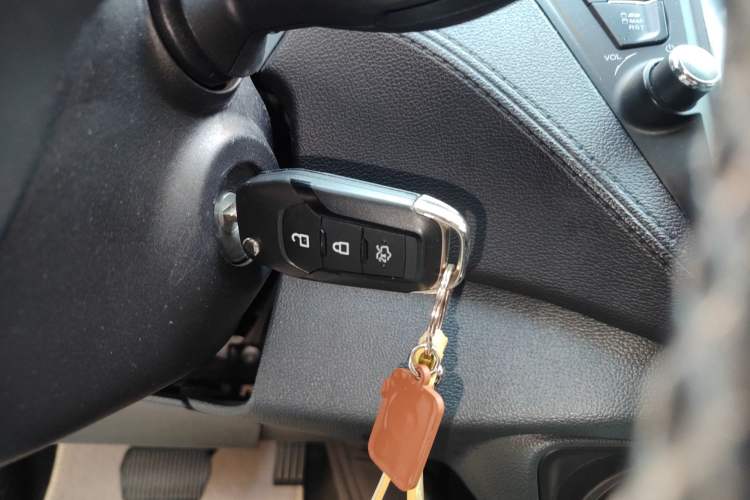 Used Ford Escort 2015 1.5L Automatic Fashion Model