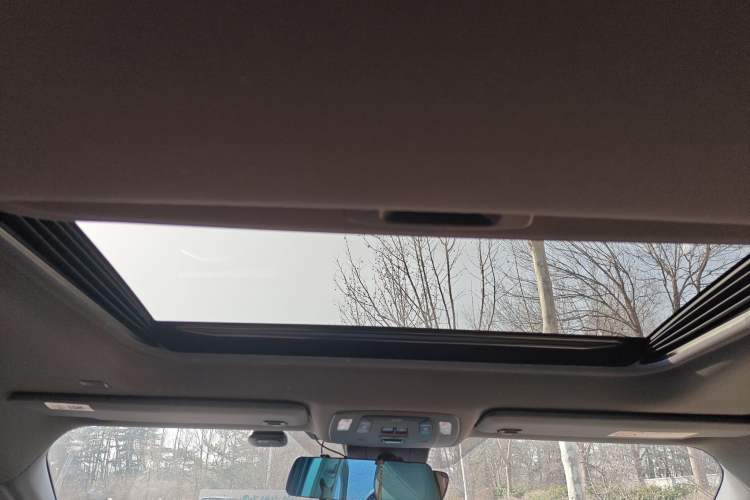 Used Toyota Granvia 2023 2.5L Hybrid Prestige PLUS Edition Headliner