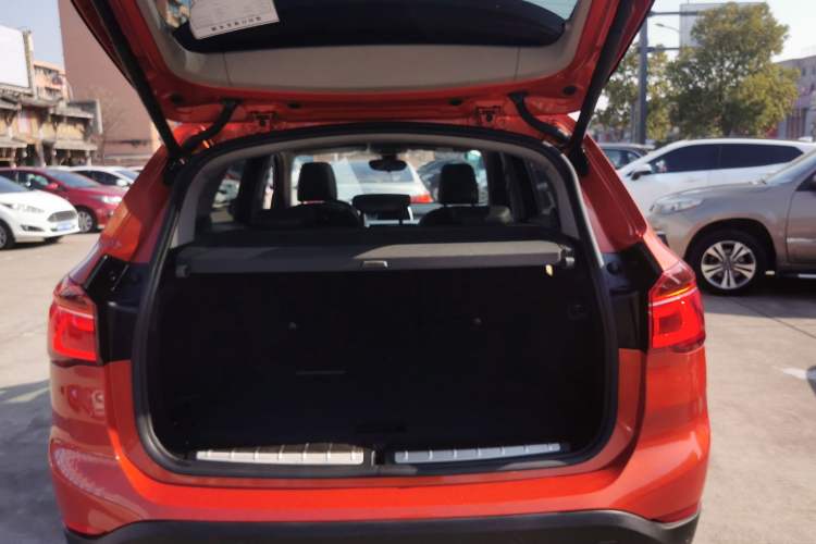 Used BMW X1 2016 sDrive18Li Premium Edition
