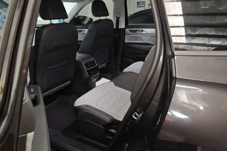 Used Volkswagen Tavendor 2025 Model 330TSI Luxury Journey—Shared Enjoyment Edition