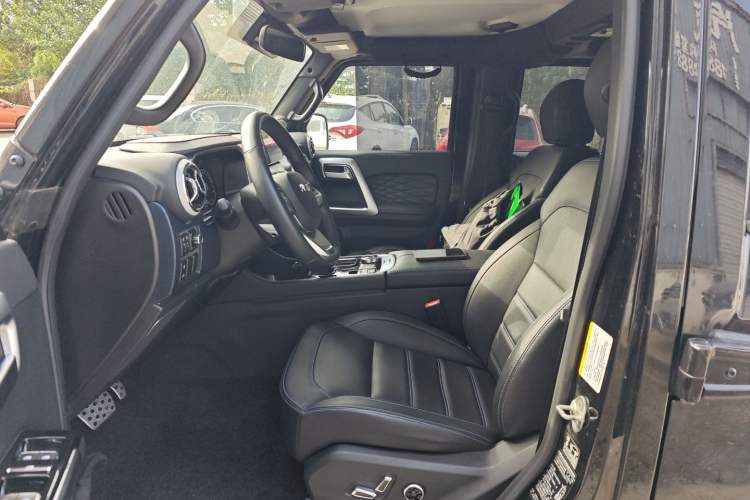 Used BAIC Off-Road BJ40 2023 2.0T Automatic Four-Wheel Drive Urban Hunter Edition Chivalrous Type