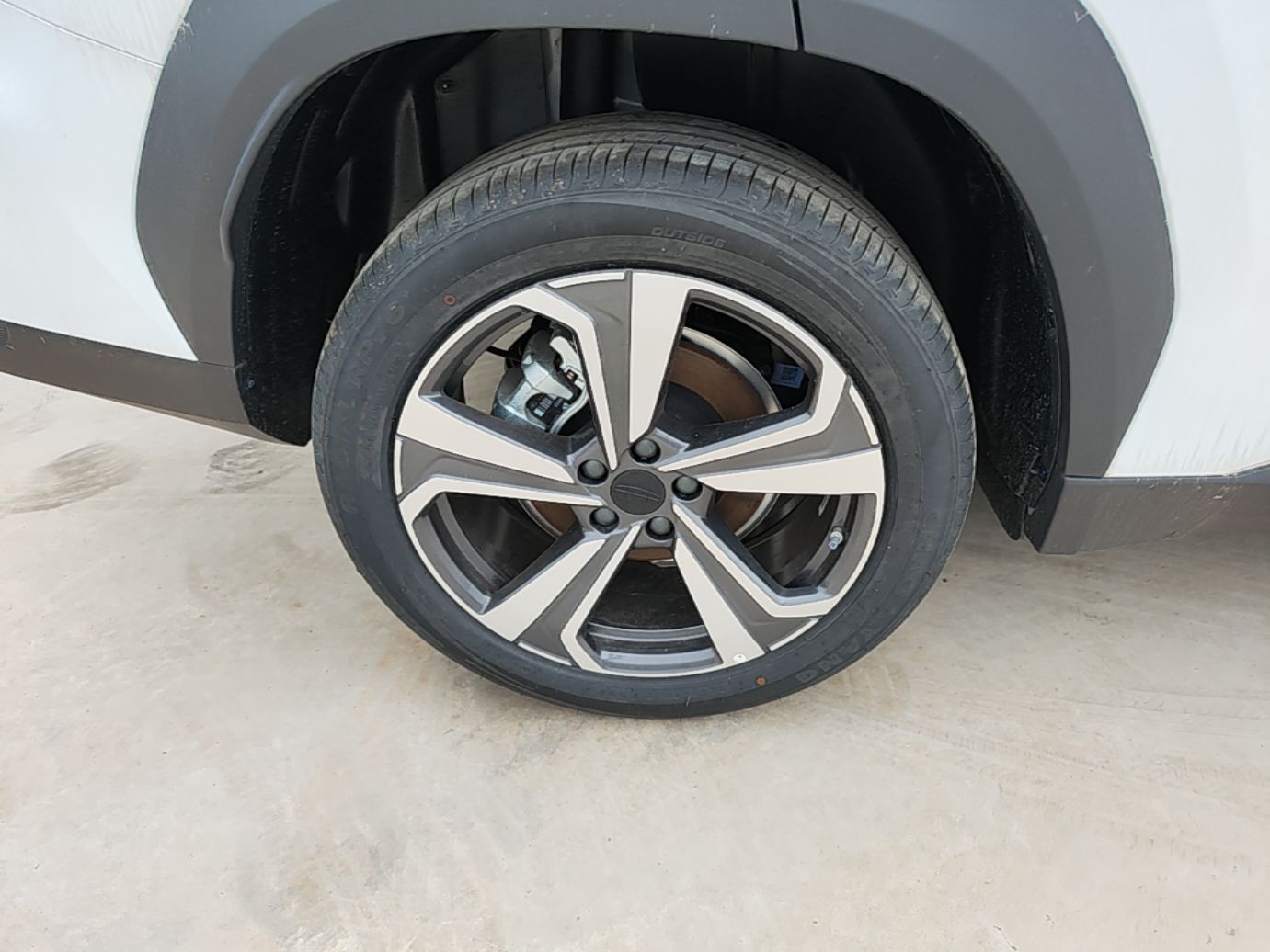 Geely Auto FX11 2025 4th Generation 1.5TD DCT - Shanhe — снимка 11