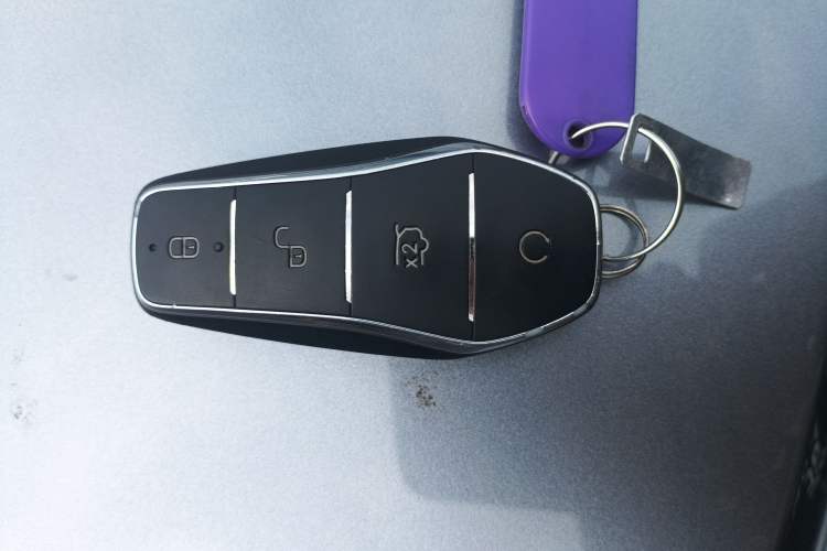 Used BYD Song Pro New Energy 2023 Champion Edition DM-i 71KM Navigation Model