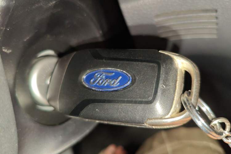 Used Ford Everest 2017 2.0T Gasoline Automatic 4x4 Flagship Edition 7 Seats