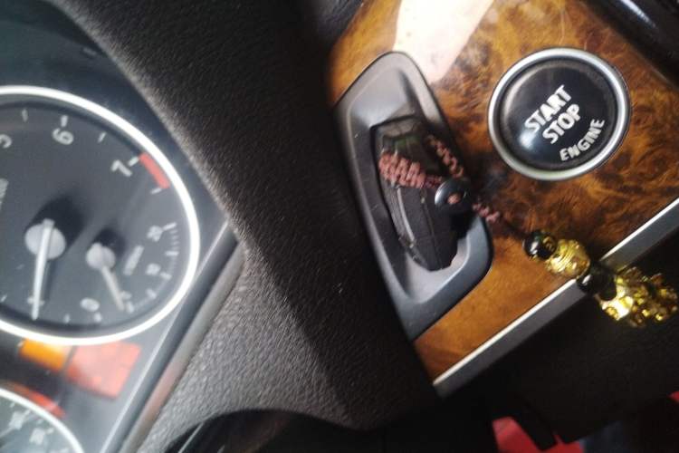 Used BMW X5 2013 xDrive35i Leading Model Vehicle Key