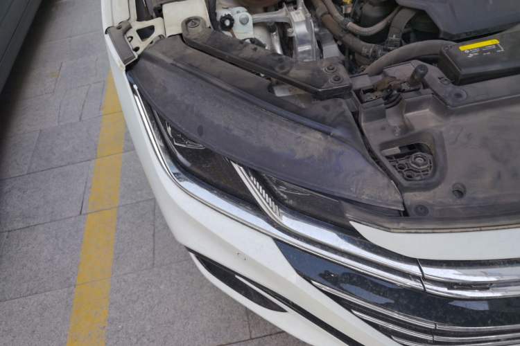 Used Volkswagen FAW-Volkswagen CC 2021 330TSI Ignite Edition Right Front Headlight