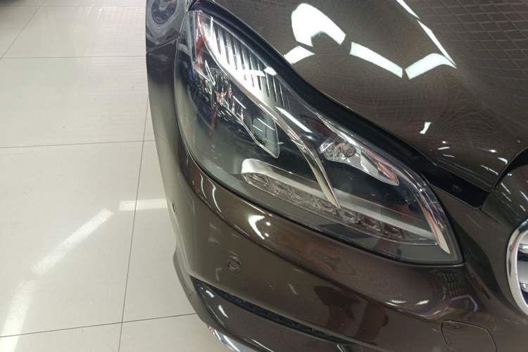 Used Mercedes-Benz E-Class 2015 Facelift E 200 L Sport Edition