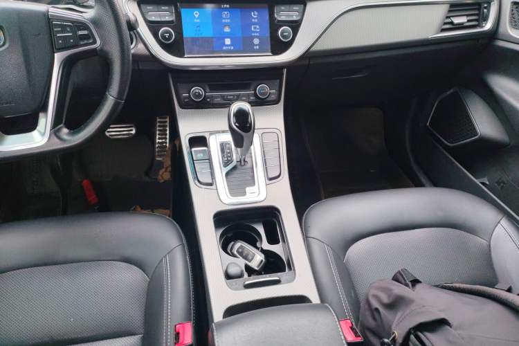 Used Geely Auto Emgrand GS 2016 Sport Edition 1.3T Automatic LingShang Model Gear Lever