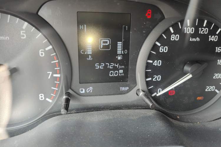 Used Nissan Navara 2017 2.5L Automatic 4x4 Luxury Edition QR25