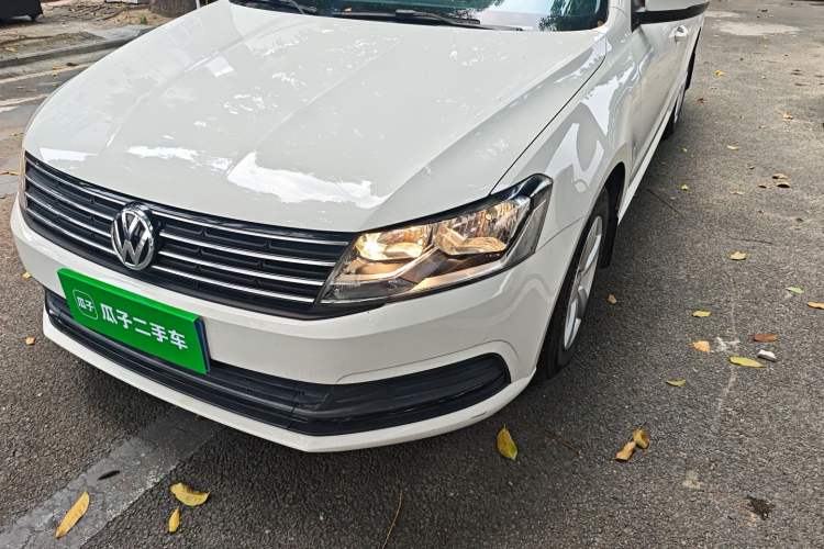 Used Volkswagen Lavida 2015 1.6L Automatic Fashion Edition