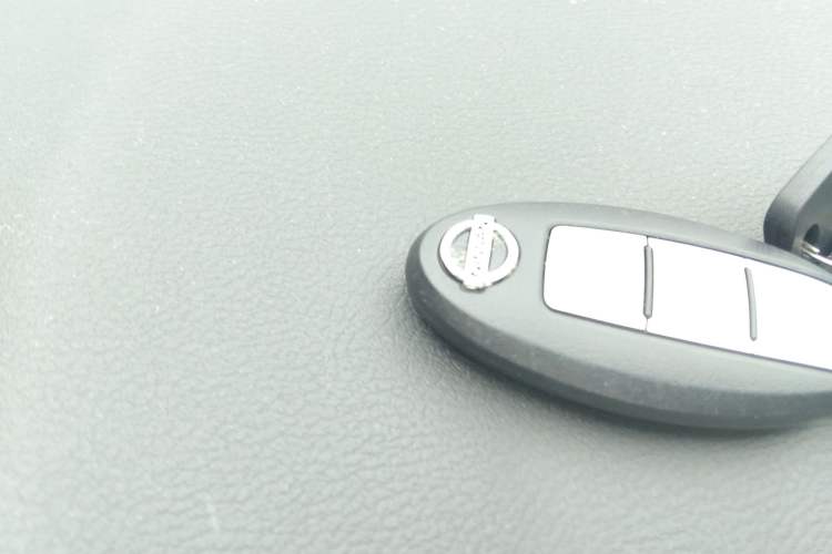 Used Nissan Lannia 2016 1.6L CVT Smart Cool Edition Vehicle Key