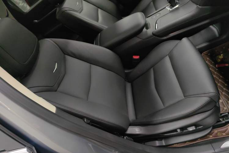 Used Cadillac XT5 2018 25T Luxury Model
