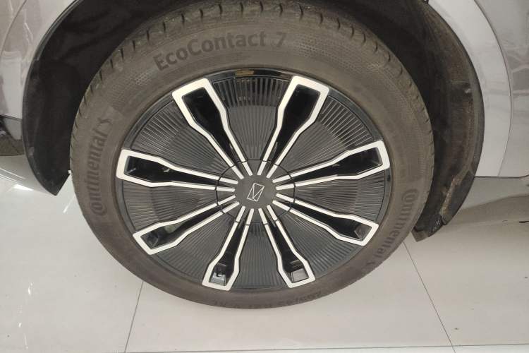 Used Avatr 07 2024 Max Extended-Range Edition Right Rear Wheel Hub