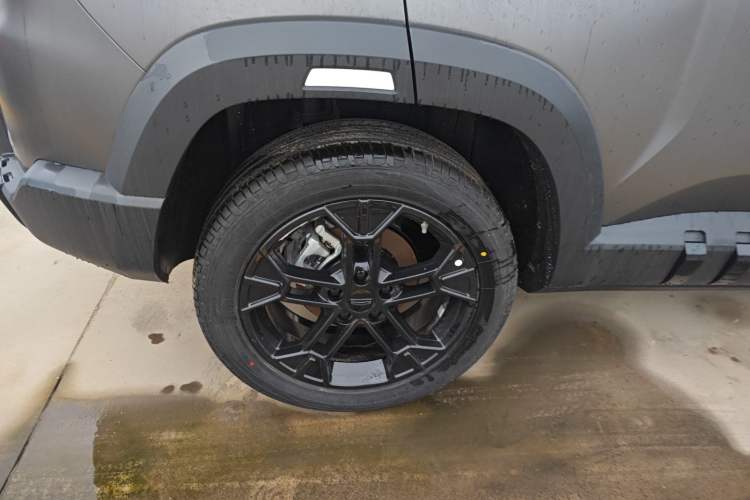 Used Geely Auto Cowboy 2025 1.5TD Trendy Play Edition Exterior 8