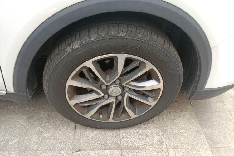 Used Baojun 730 2019 1.5T CVT Flagship Model 7 Seats China VI Emission Standard Right Front Wheel Hub